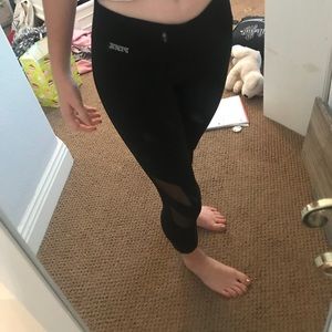 Victoria’s Secret Pink leggings xs!!